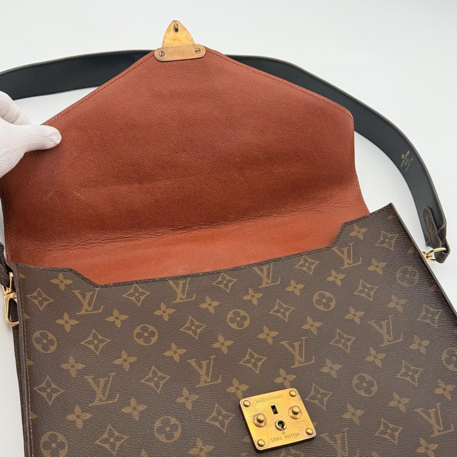 Louis Vuitton Monogram Pouch Clutch With Strap – Brown