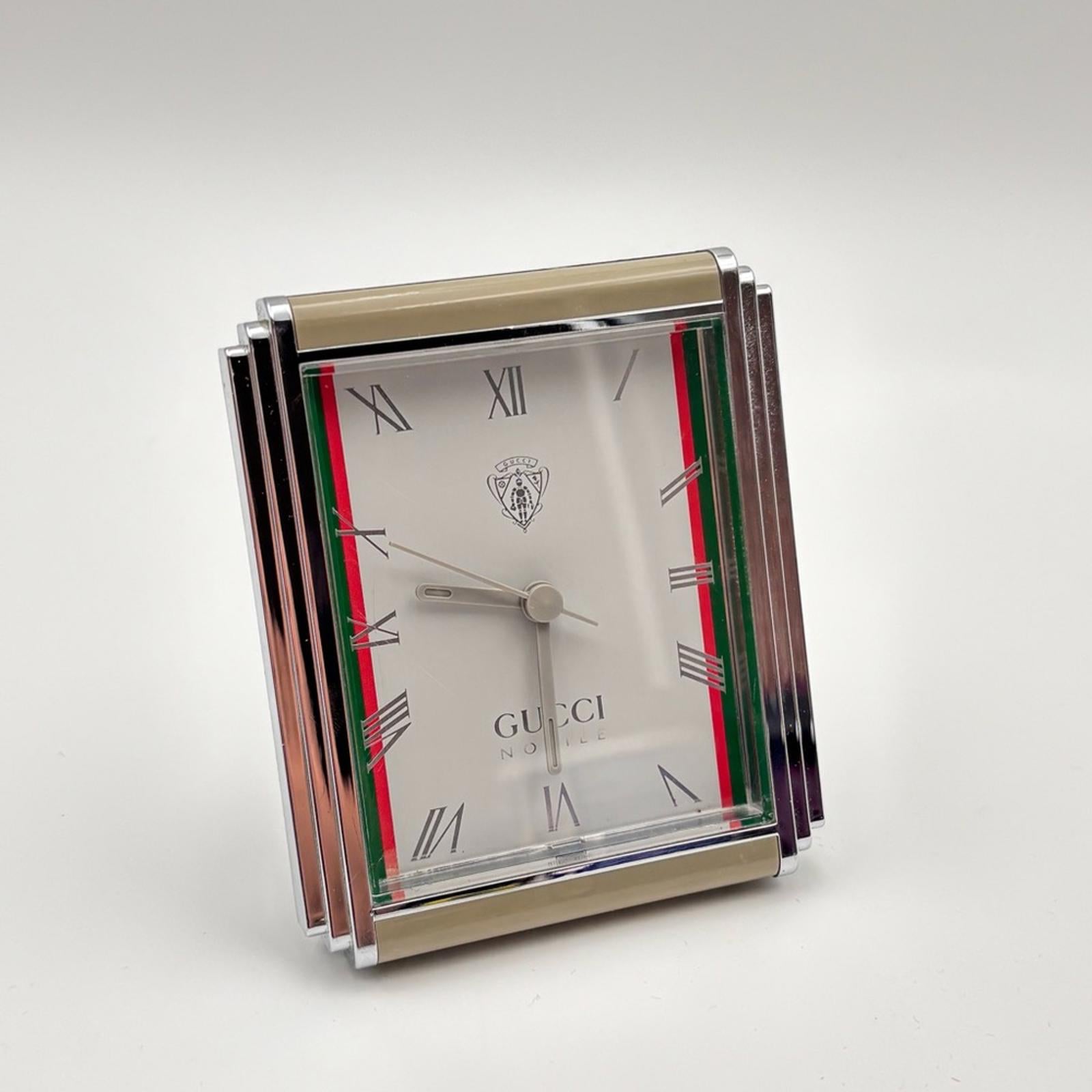 Gucci Nobile Silver Metallic Molded Resin Table Clock c. 1980s