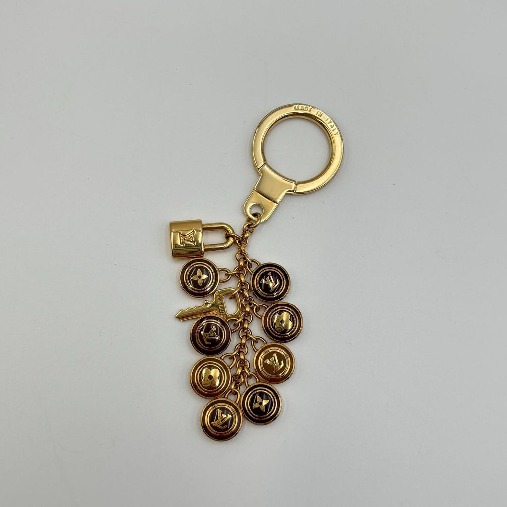 Louis Vuitton Fleur De Monogram Resin Charm Key Holder Bag Charm