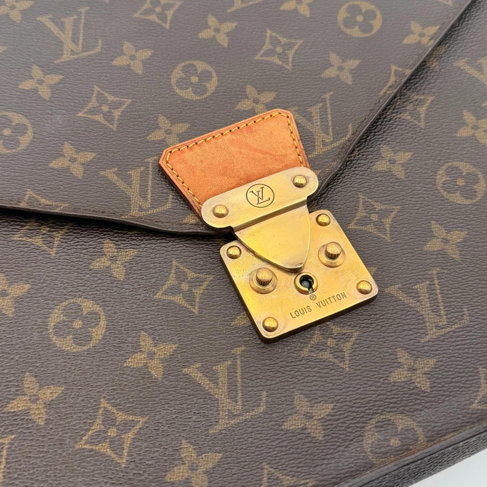 Louis Vuitton Monogram Pouch Clutch With Strap – Brown