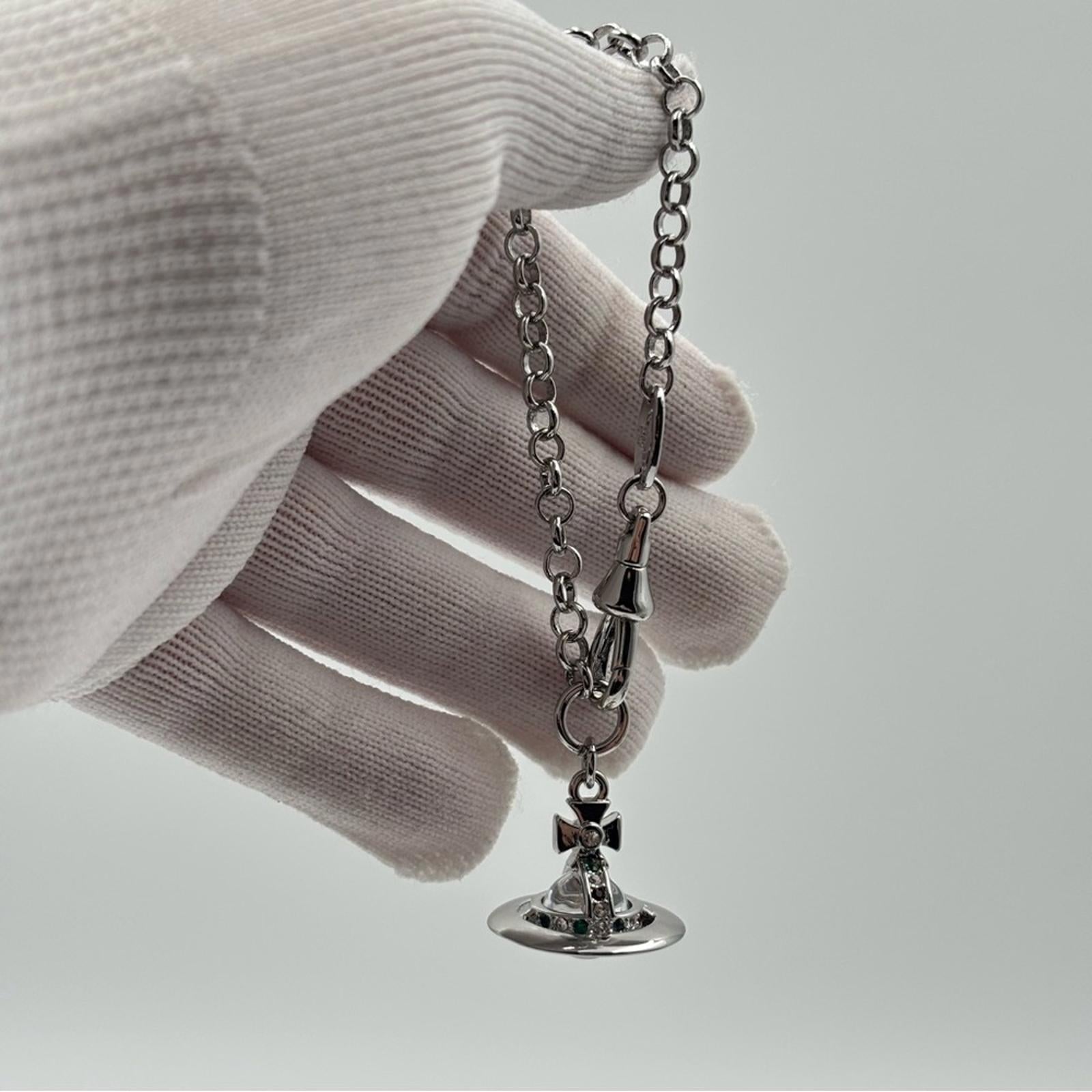 Vivienne Westwood Petite Orb Bracelet – Silver Tone