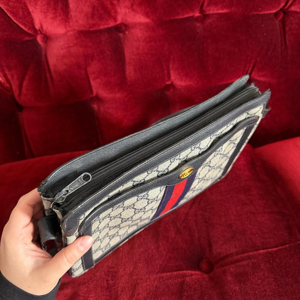 GUCCI GG SUPREME VINTAGE CROSSBODY BAG