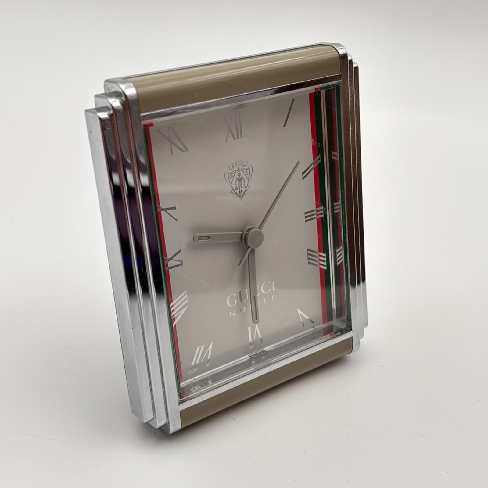Gucci Nobile Silver Metallic Molded Resin Table Clock c. 1980s