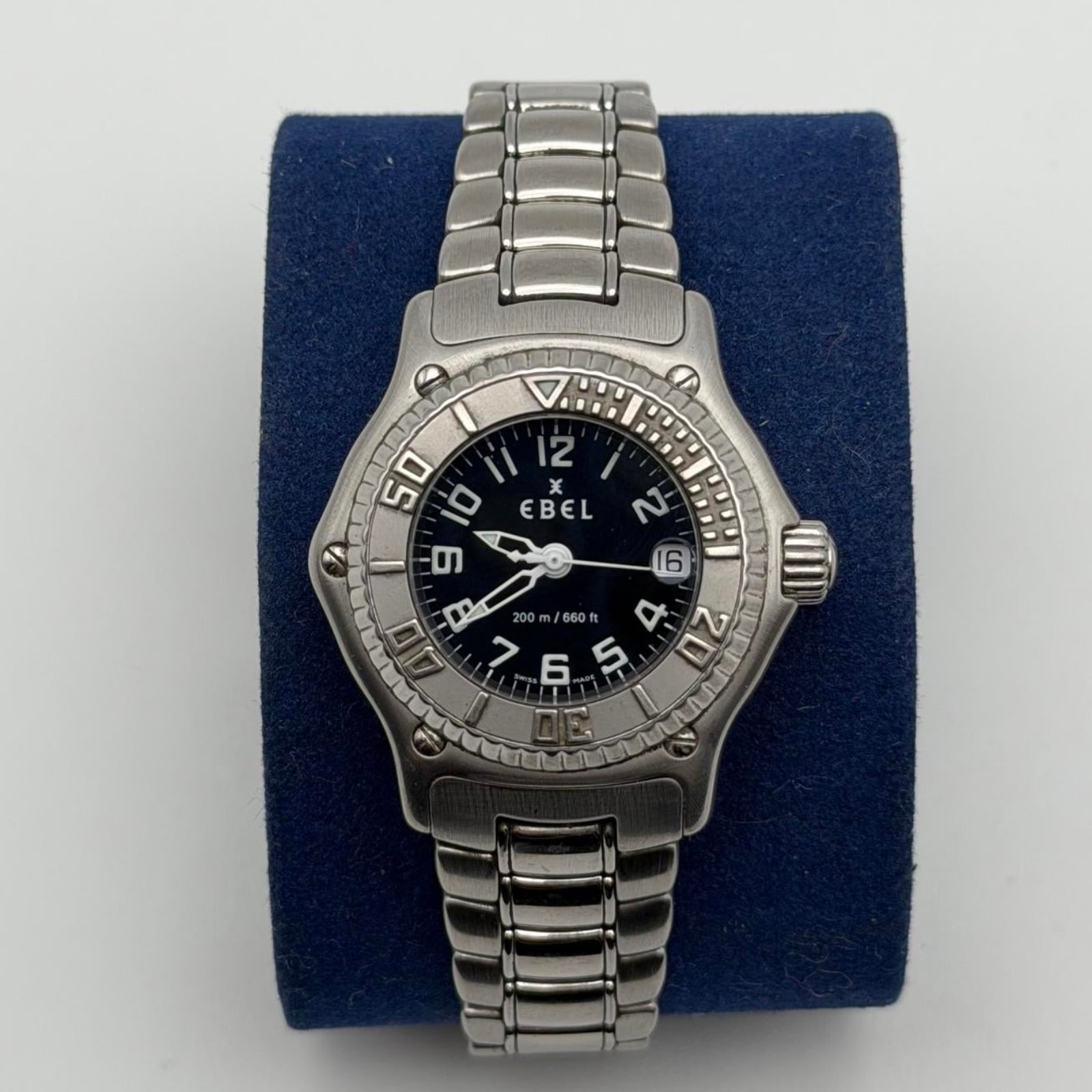 Ebel Discovery Stainless Steel Diver Watch 200M Black Dial Date Swiss Made