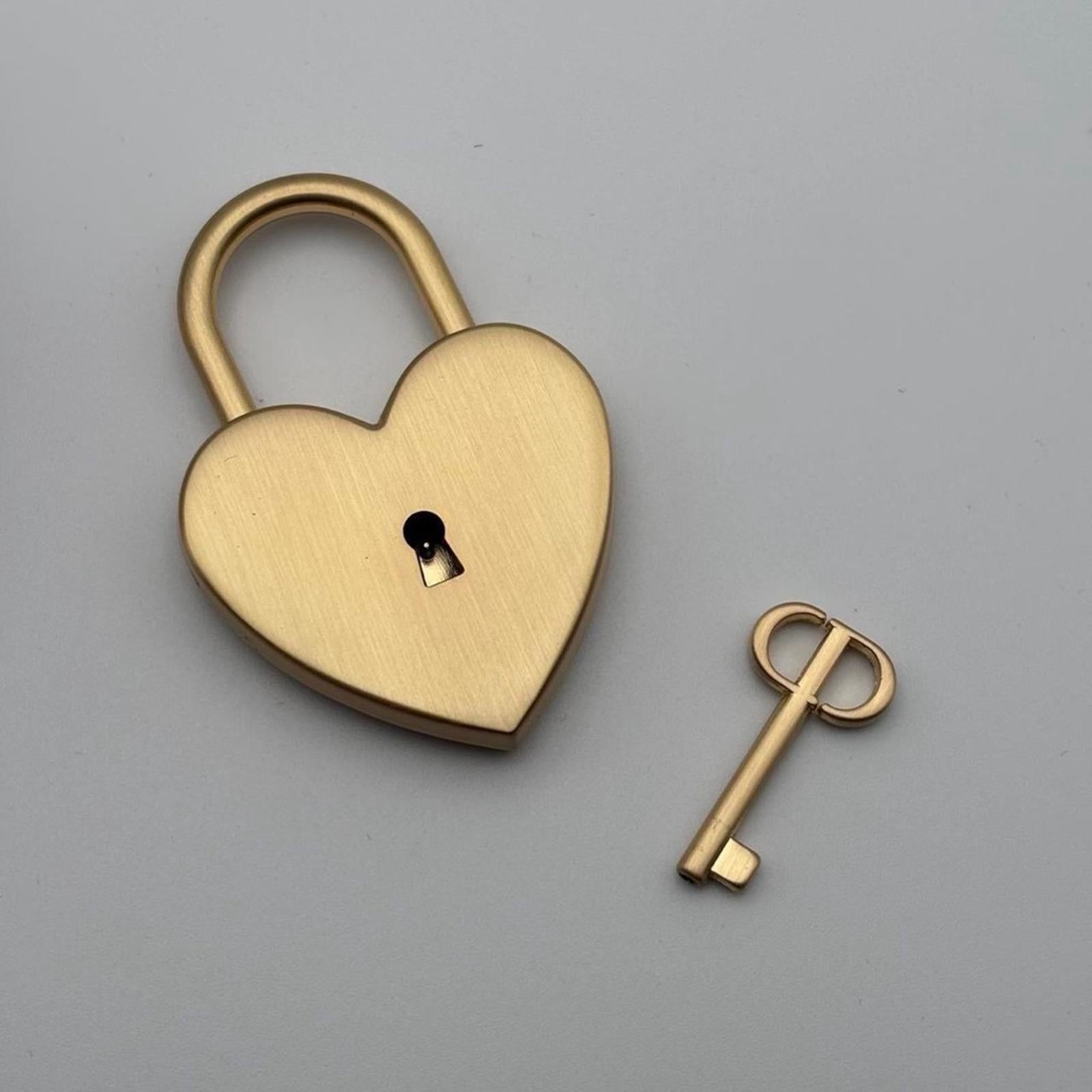 CHRISTIAN DIOR HEART PADLOCK WITH KEY — GOLD-TONE