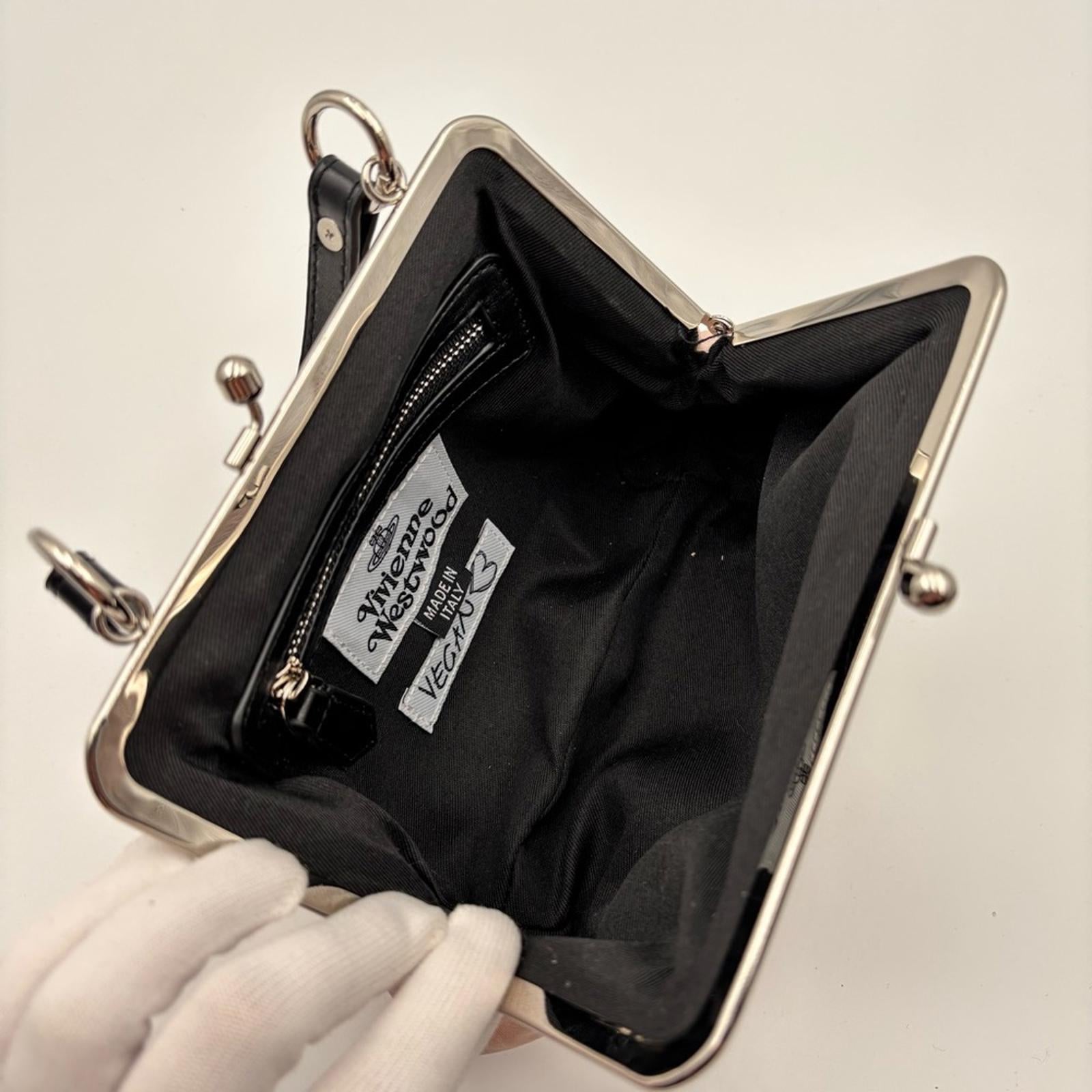 Vivienne Westwood Granny Bag Portrait Print Kiss Lock Clutch