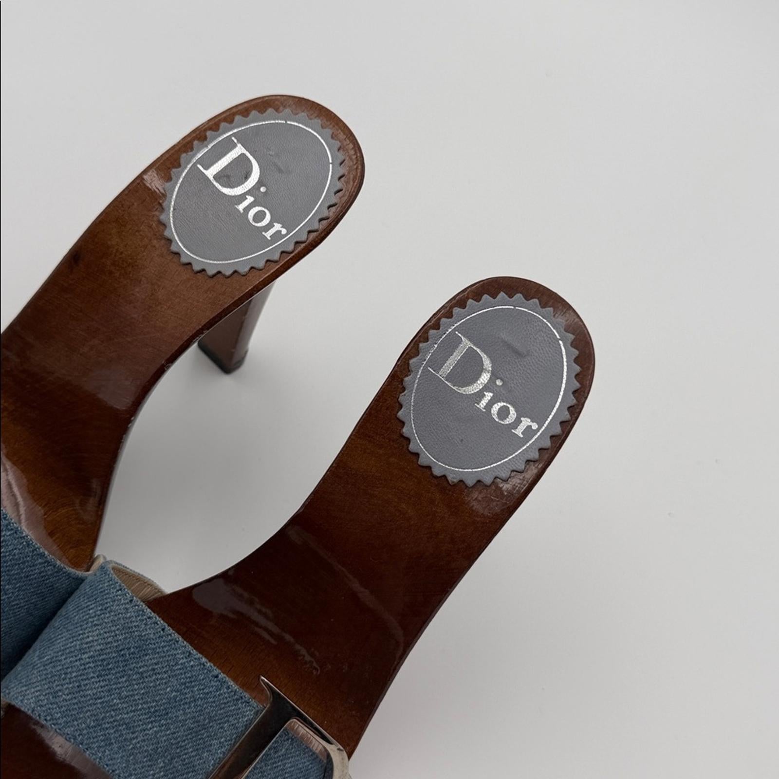 DIOR CD LOGO WOOD & DENIM MULE SANDALS – BLUE / BROWN