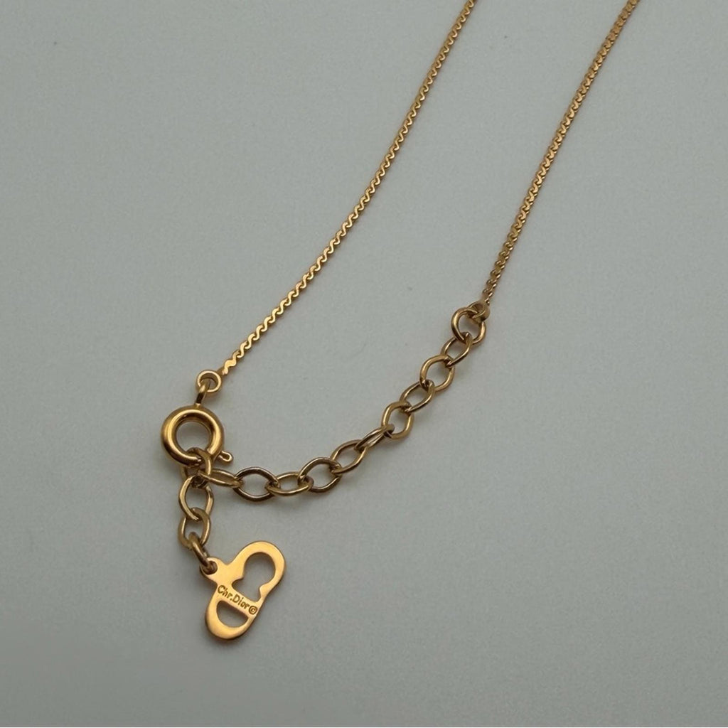 Gold Heart Pendant Necklace