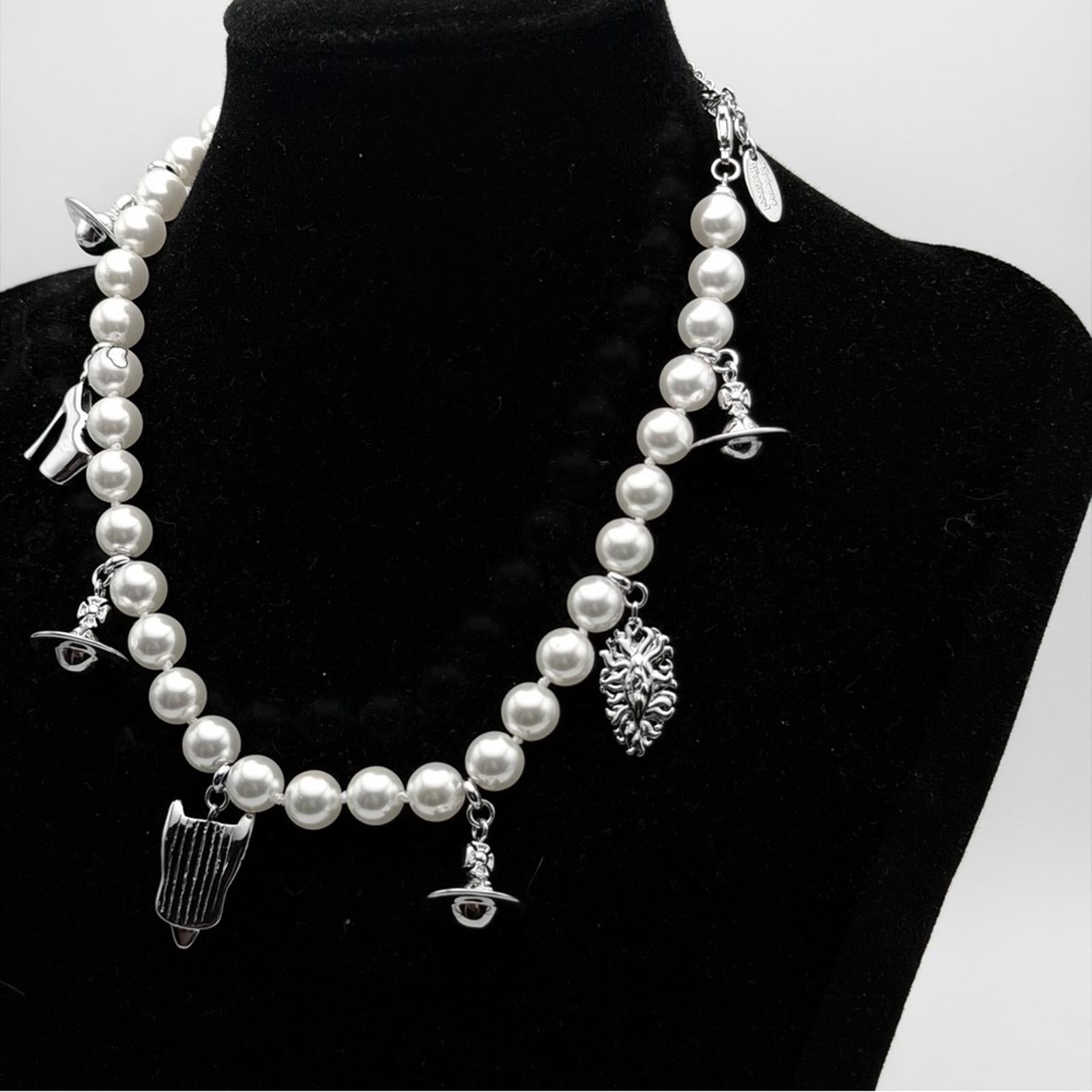 VIVIENNE WESTWOOD ANGLO PEARL CHARM NECKLACE