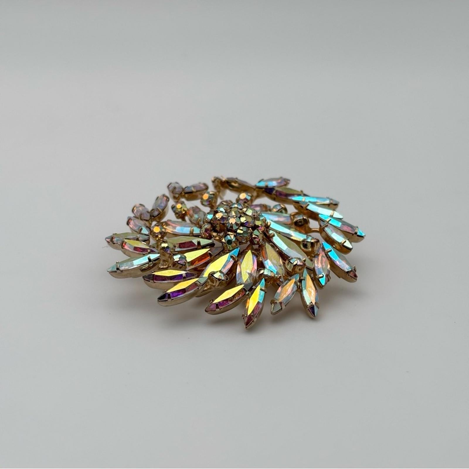 Sherman Aurora Borealis Rhinestone Floral Brooch – Gold Tone