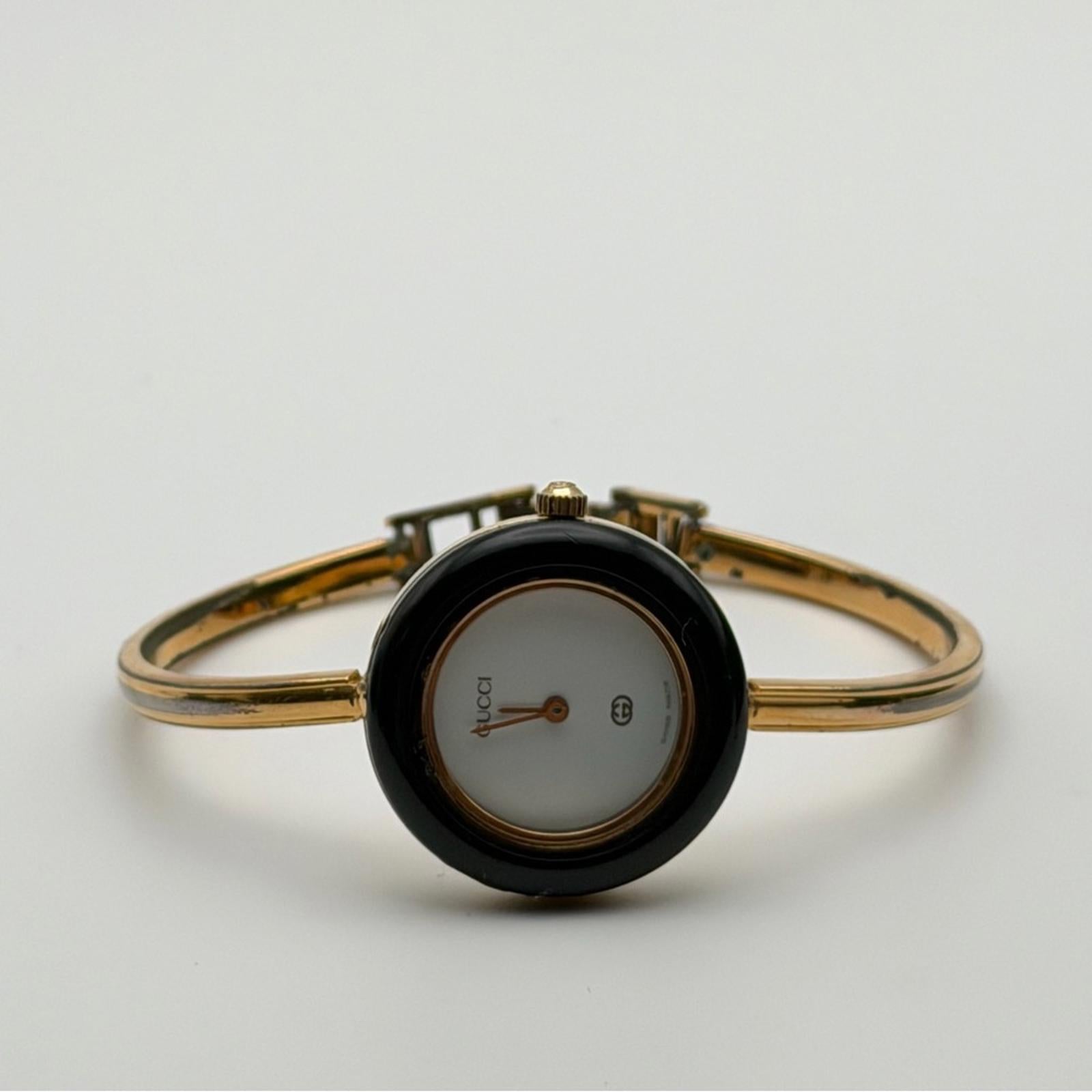 Vintage Gucci Change Bezel Watch – Gold Tone – Multicolor Bezels – Full Set