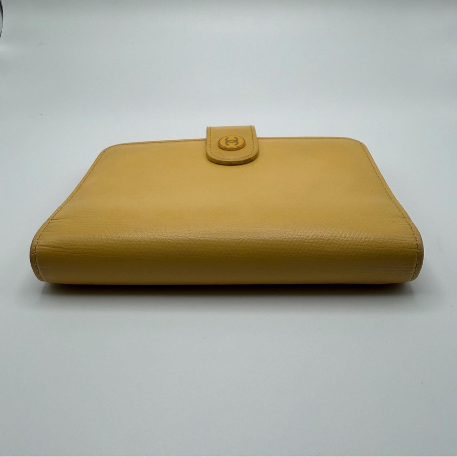 CHANEL VINTAGE YELLOW CAVIAR LEATHER ENAMEL CC AGENDA COVER — 2004 COLLECTION