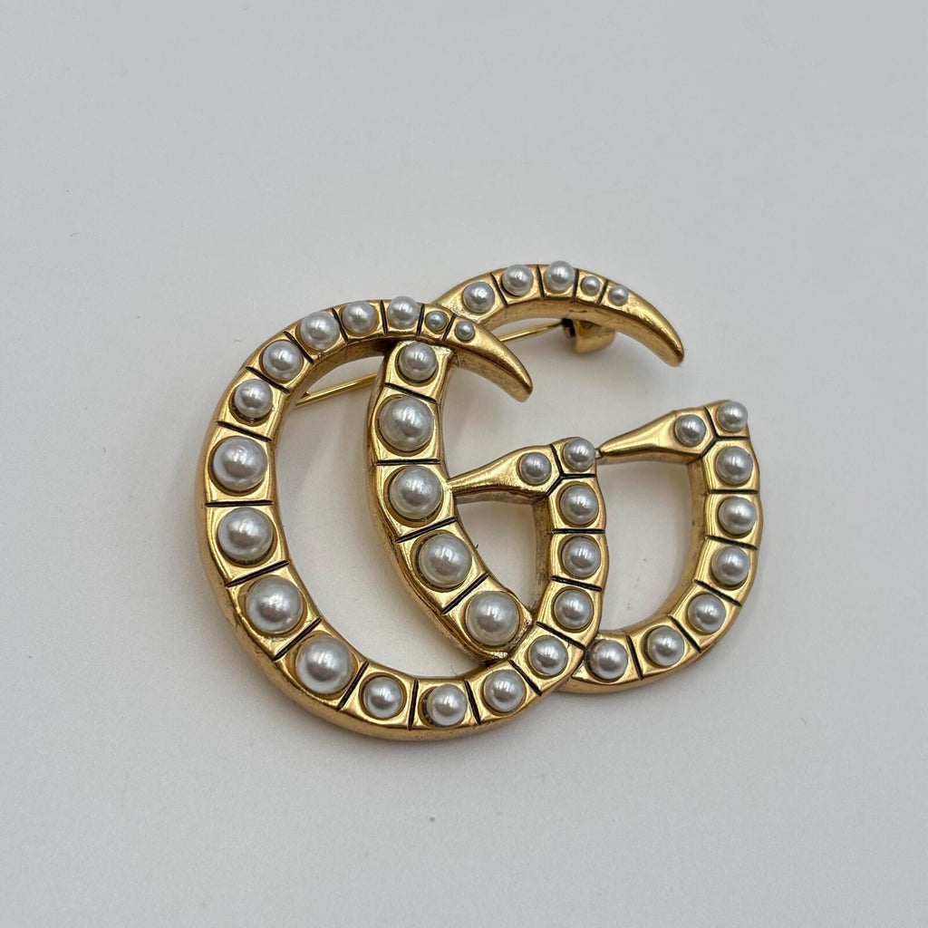 Gucci Interlocking GG Pearl-Embellished Brooch