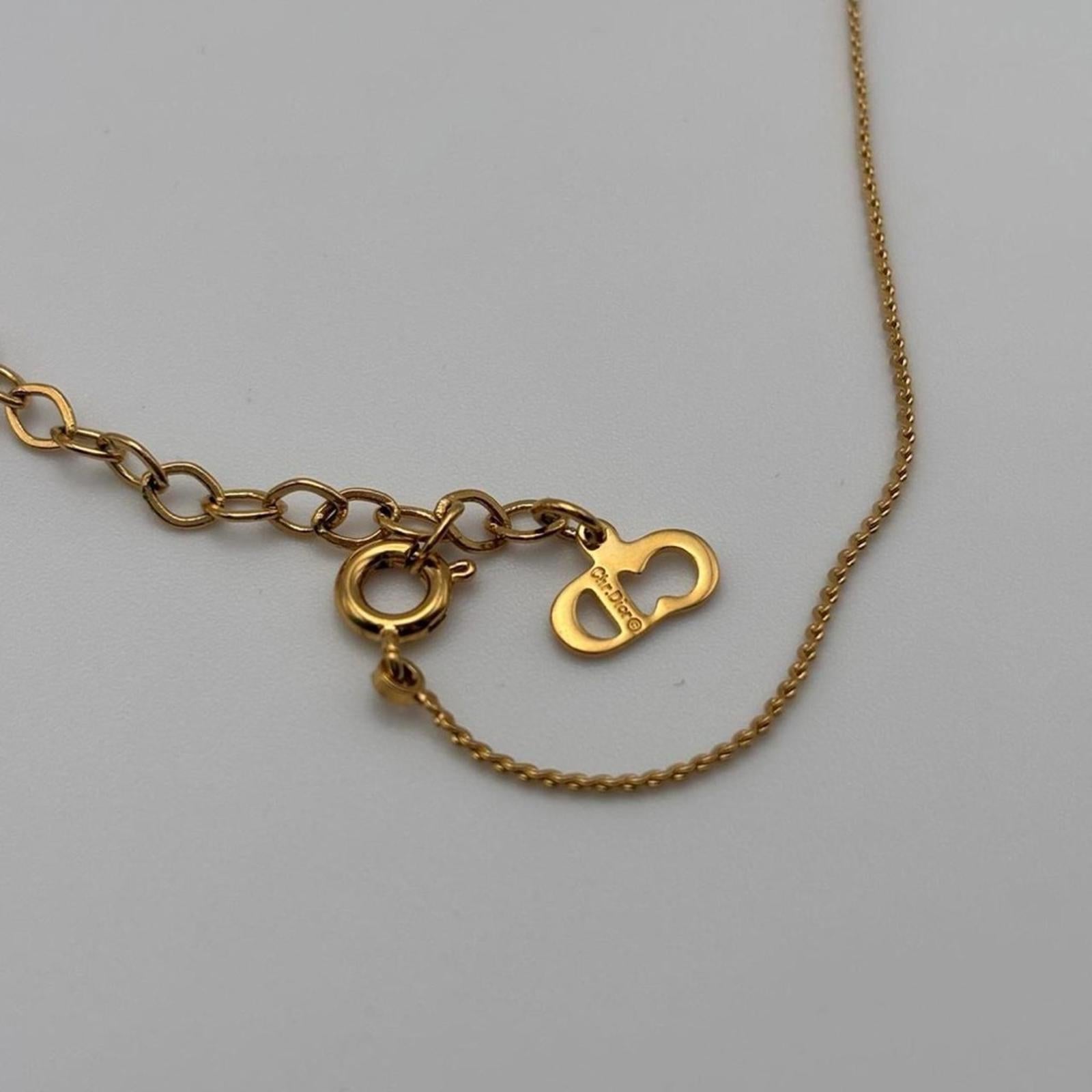 Gold Heart Pendant Necklace