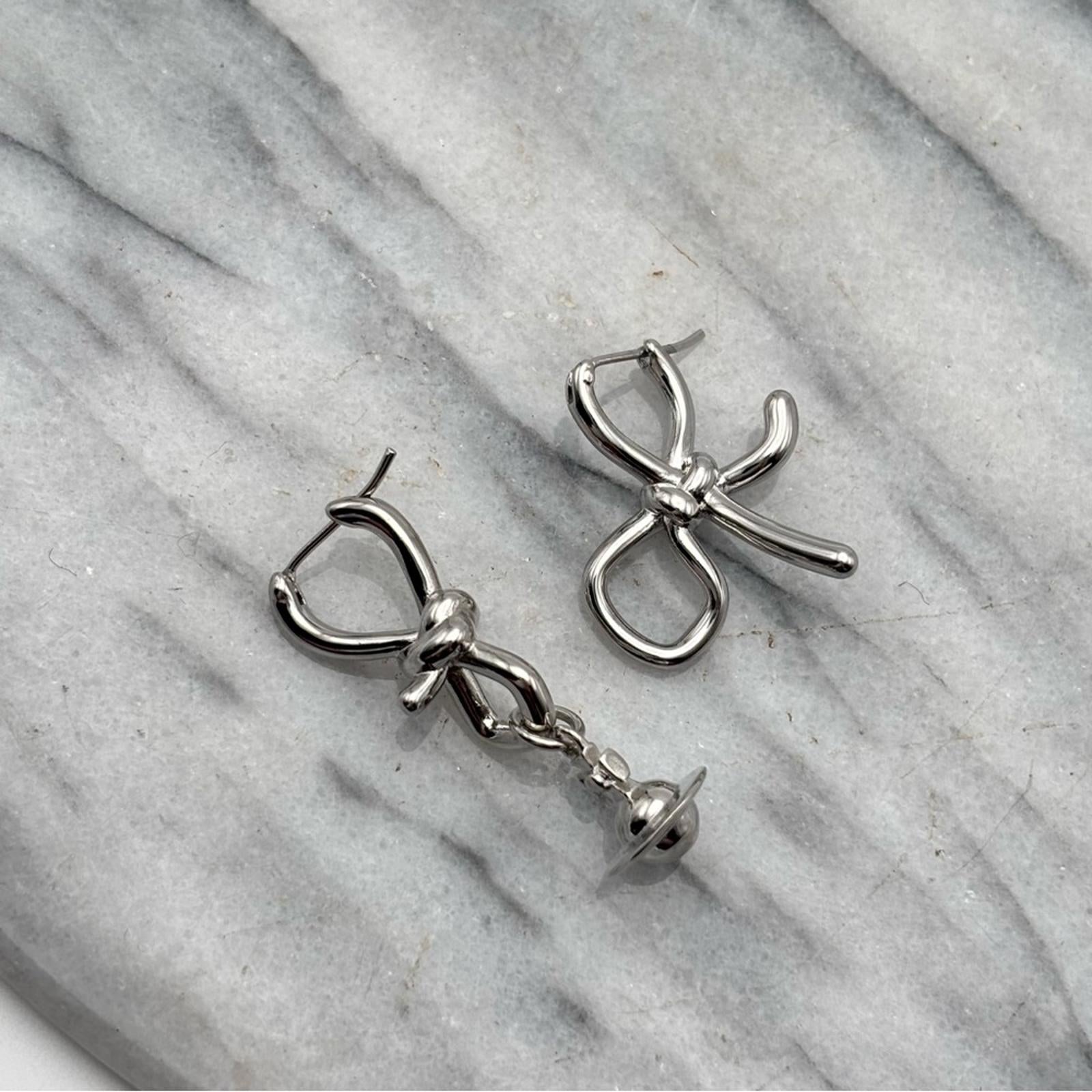 Vivienne Westwood Sage Earrings Silver