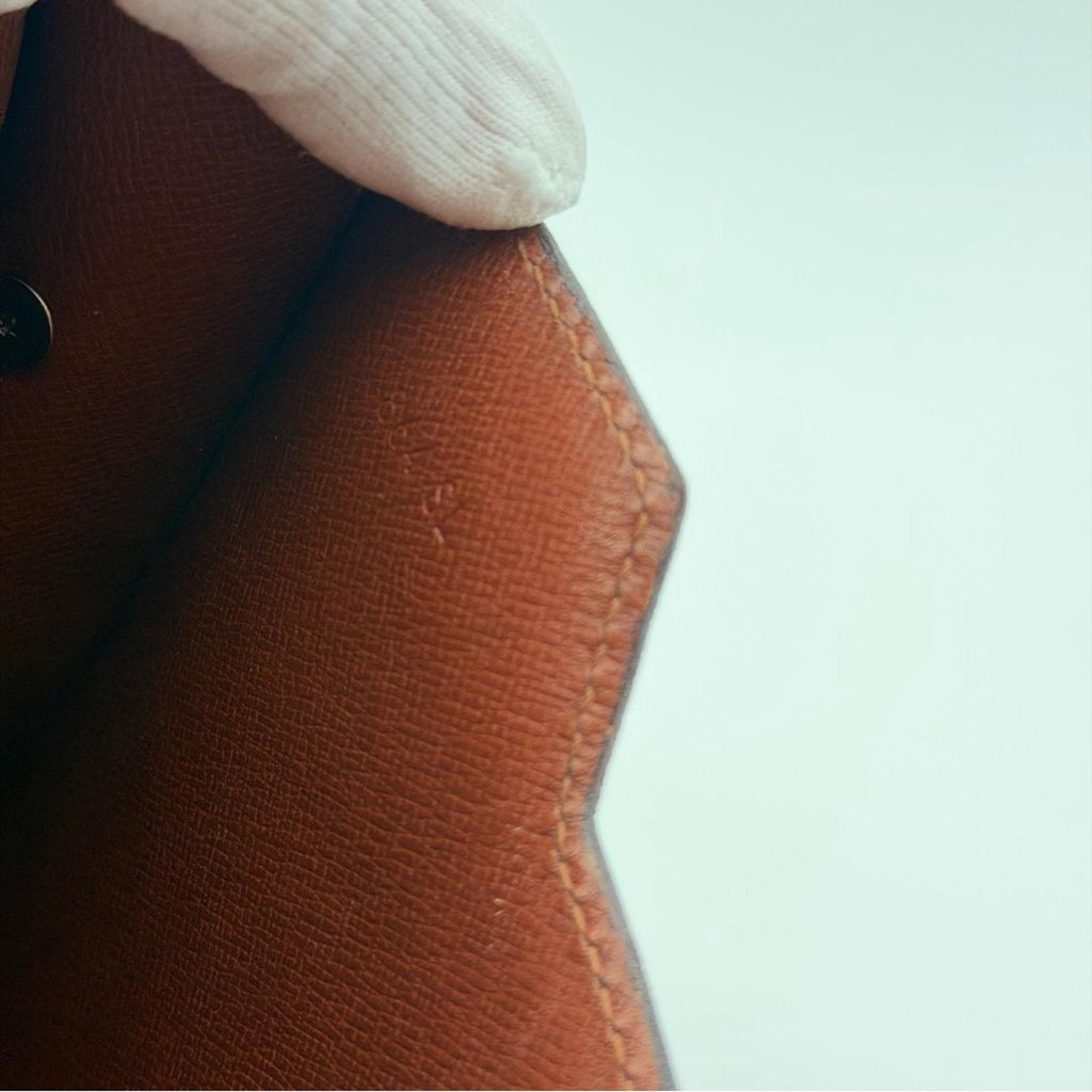 Louis Vuitton Monogram Pouch Clutch With Strap – Brown