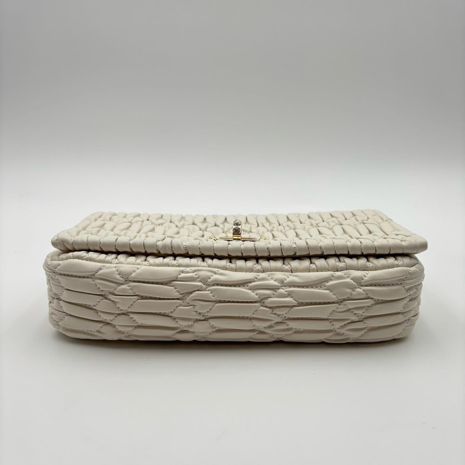 Miu Miu Matelassé Leather Shoulder Bag – Ivory / Gold Hardware