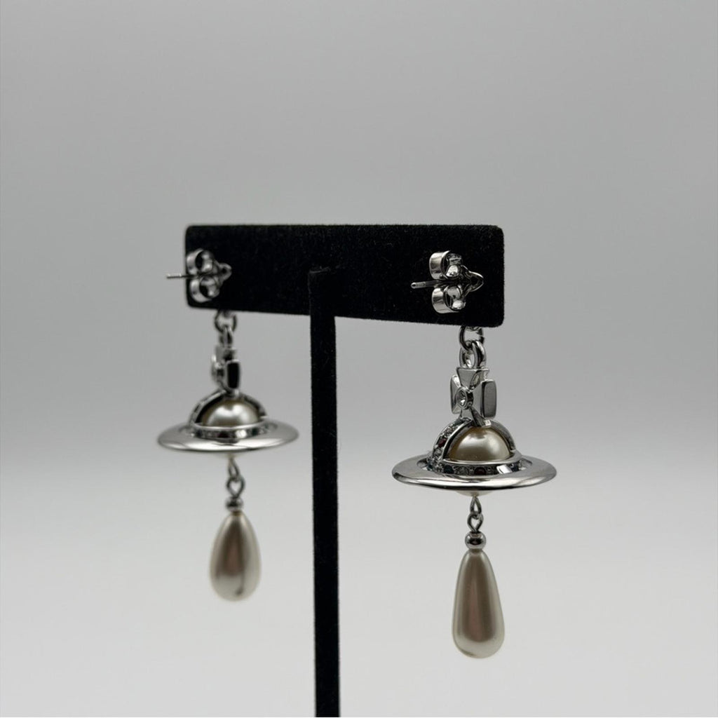 Vivienne Westwood Pearl Drop Earrings – Saturn Orb – Silver Tone